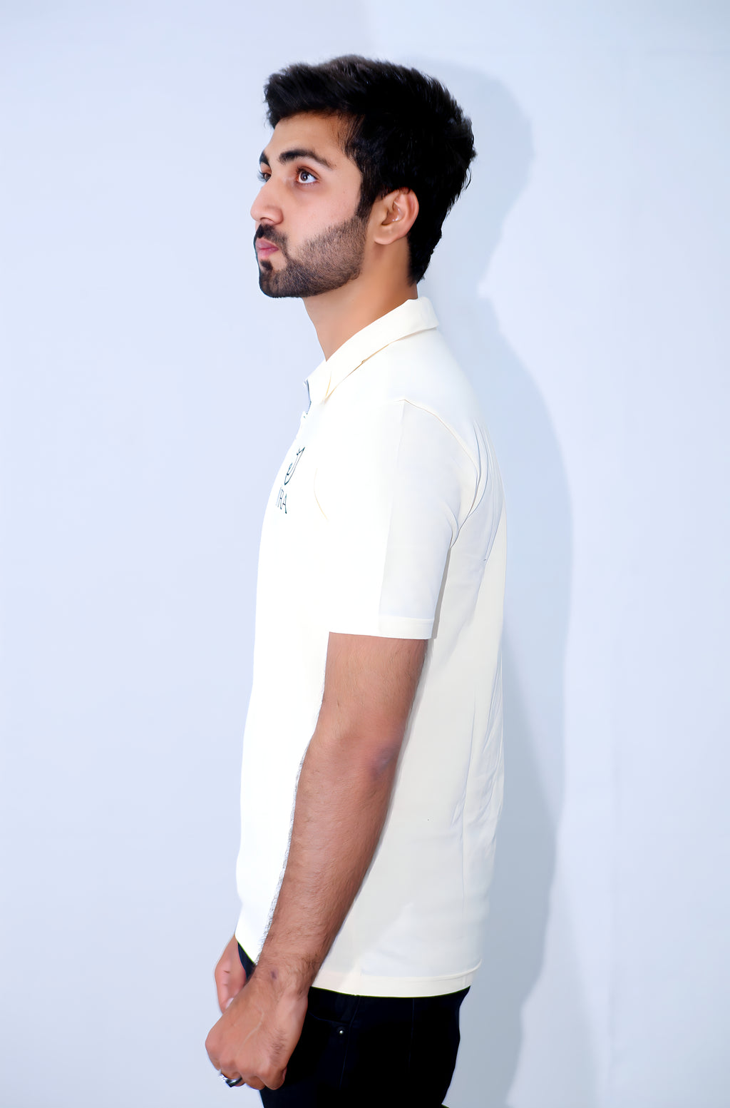 JYRA OFF WHITE ZIP POLO.