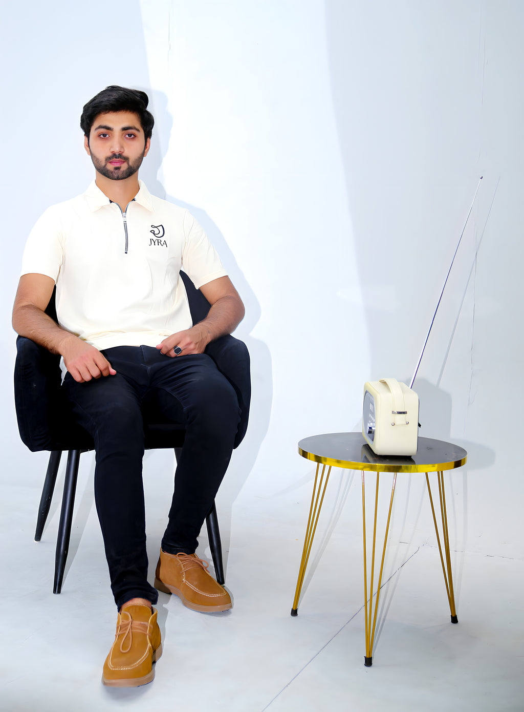 JYRA OFF WHITE ZIP POLO.
